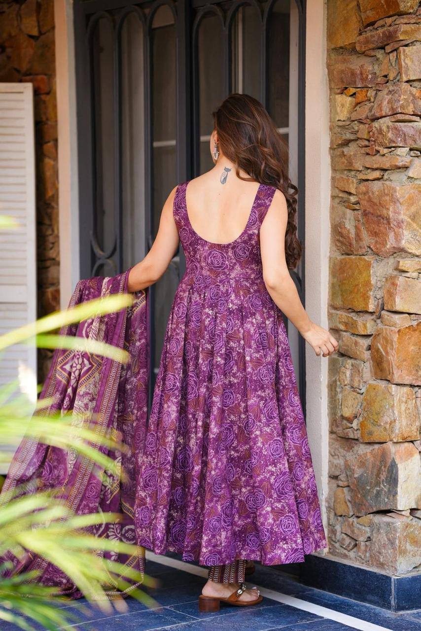 Präsentation des exklusiven Anarkali-Shooting-Designs