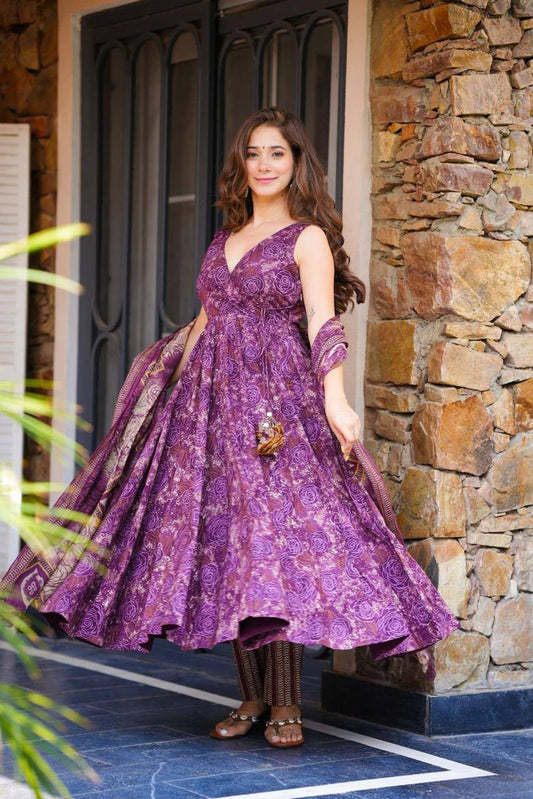 Präsentation des exklusiven Anarkali-Shooting-Designs
