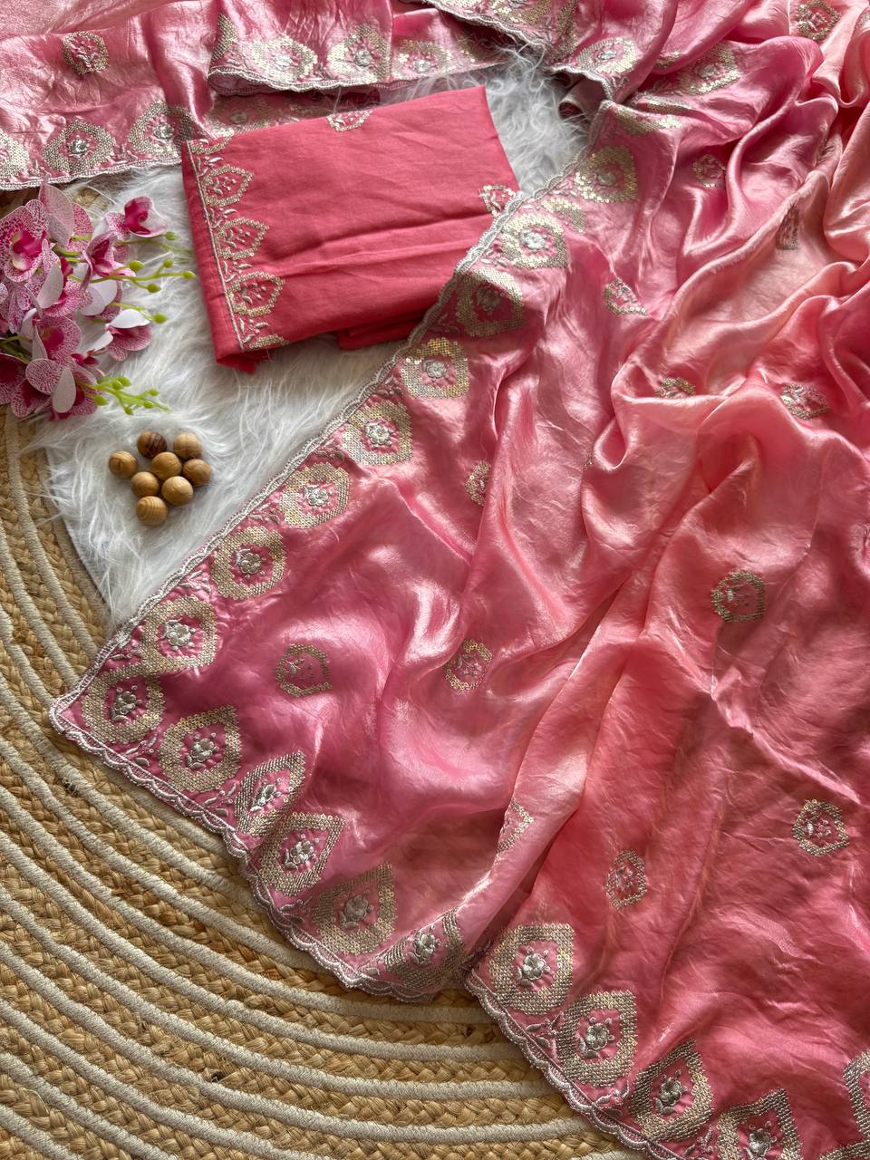 Premium Dual tone fandy silk Saree