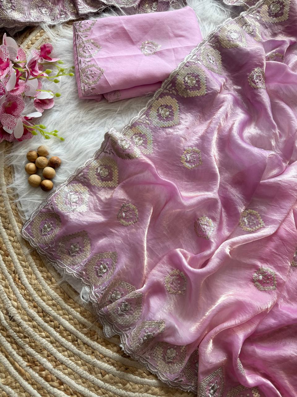 Premium Dual tone fandy silk Saree