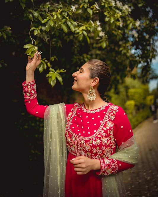 NEUES ĐĚSIGNER PARTY WEAR TOP UND PLAZZO