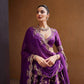 Sehen Sie umwerfend aus in diesem wunderschönen cremefarbenen Lehenga-Set