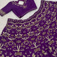 Sehen Sie umwerfend aus in diesem wunderschönen cremefarbenen Lehenga-Set