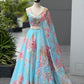 Sehen Sie umwerfend aus in diesem wunderschönen cremefarbenen Lehenga-Set