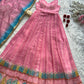 Präsentation des exklusiven Anarkali-Shooting-Designs