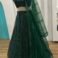 Sehen Sie umwerfend aus in diesem wunderschönen cremefarbenen Lehenga-Set