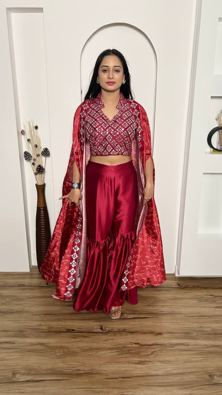 Einführung eines 4 Meter ausgestellten Lehenga mit Paillettenstickerei und Cut-Work