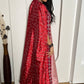 Einführung eines 4 Meter ausgestellten Lehenga mit Paillettenstickerei und Cut-Work