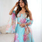 Sehen Sie umwerfend aus in diesem wunderschönen cremefarbenen Lehenga-Set