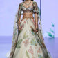 Einführung eines 4 Meter ausgestellten Lehenga mit Paillettenstickerei und Cut-Work