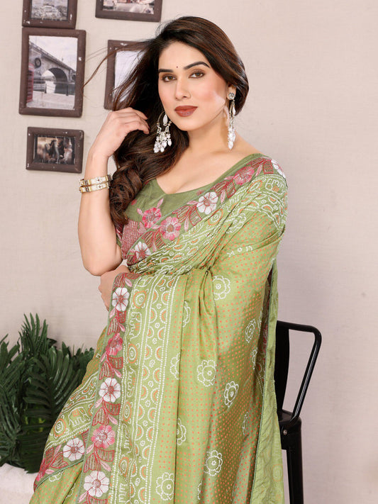 Présentez une nouvelle collection exclusive de saris floraux faits à la main