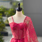 Sehen Sie umwerfend aus in diesem wunderschönen cremefarbenen Lehenga-Set