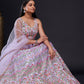 Sehen Sie umwerfend aus in diesem wunderschönen cremefarbenen Lehenga-Set