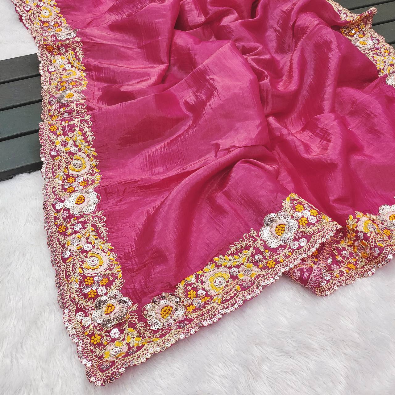 New Launching Real Saree Modelling By Aarti Chauhan