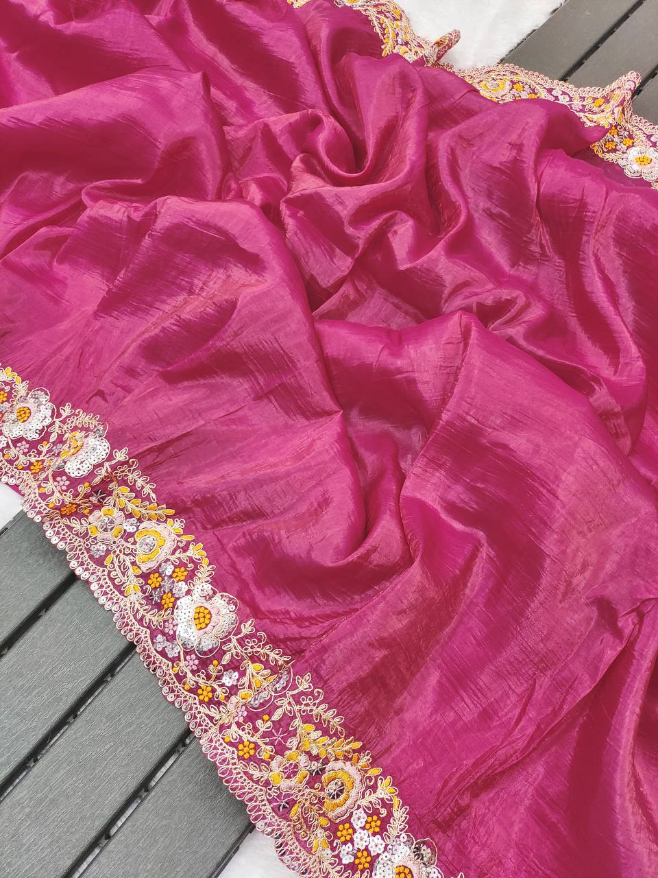 New Launching Real Saree Modelling By Aarti Chauhan
