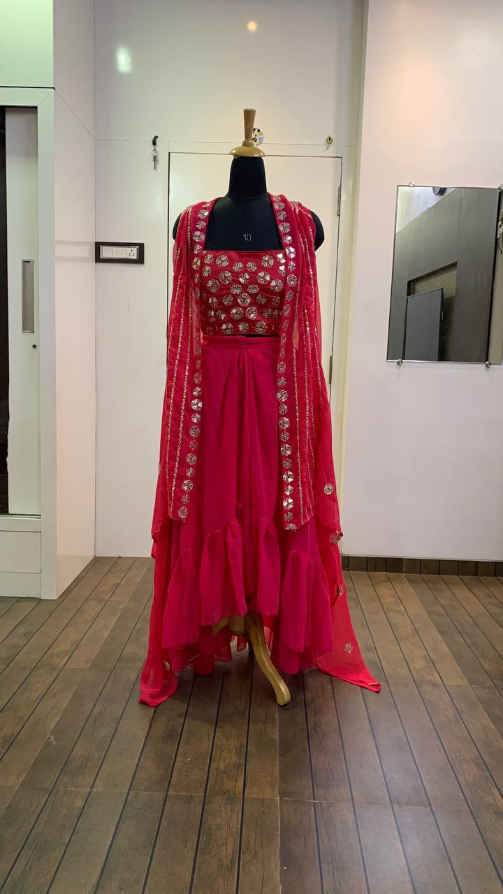 Steal the spotlight with this modern take on classic indo set