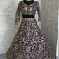 Sehen Sie umwerfend aus in diesem wunderschönen cremefarbenen Lehenga-Set