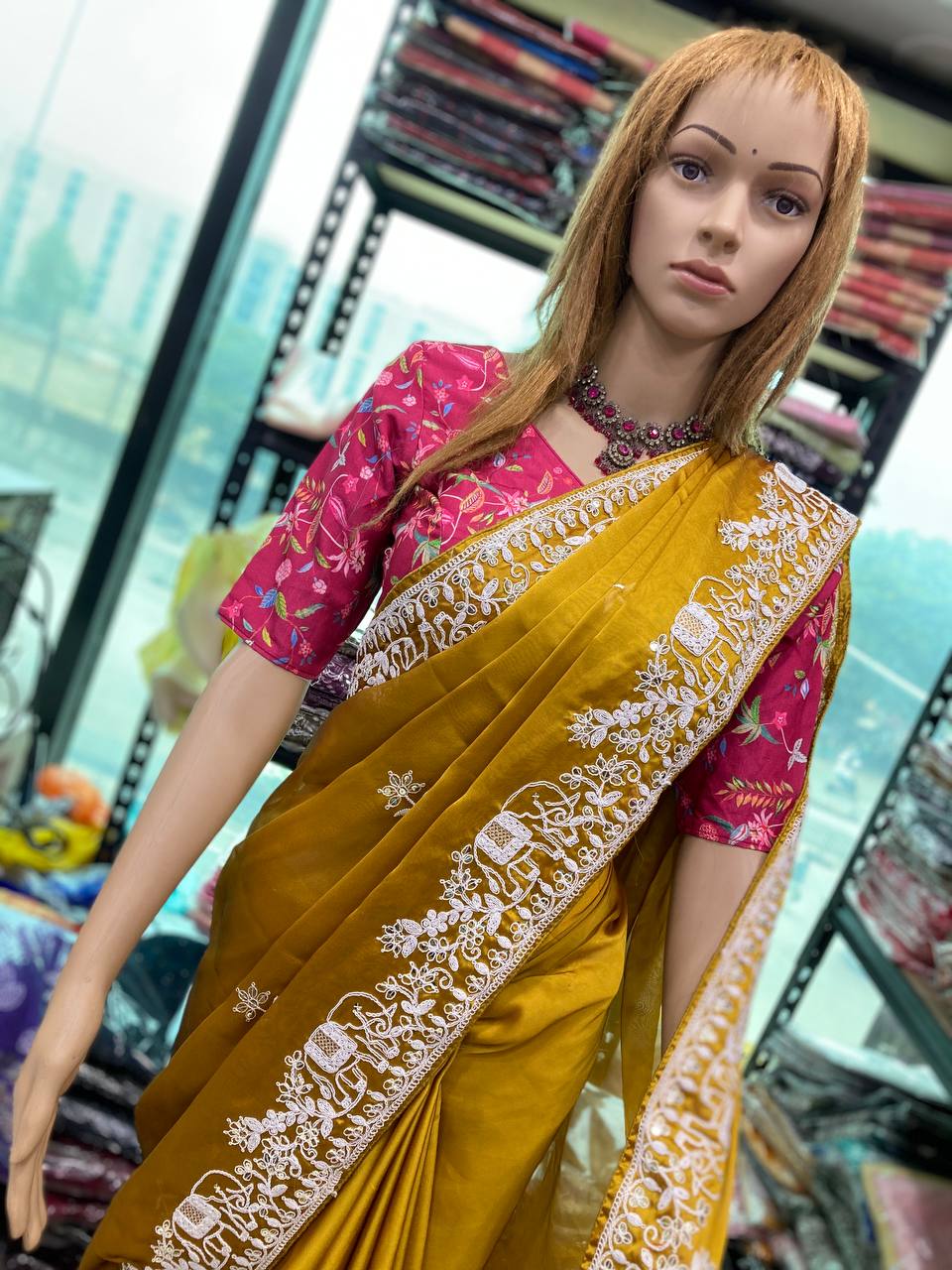 Wedding Wear Exclusive Ethnic Motif Saree