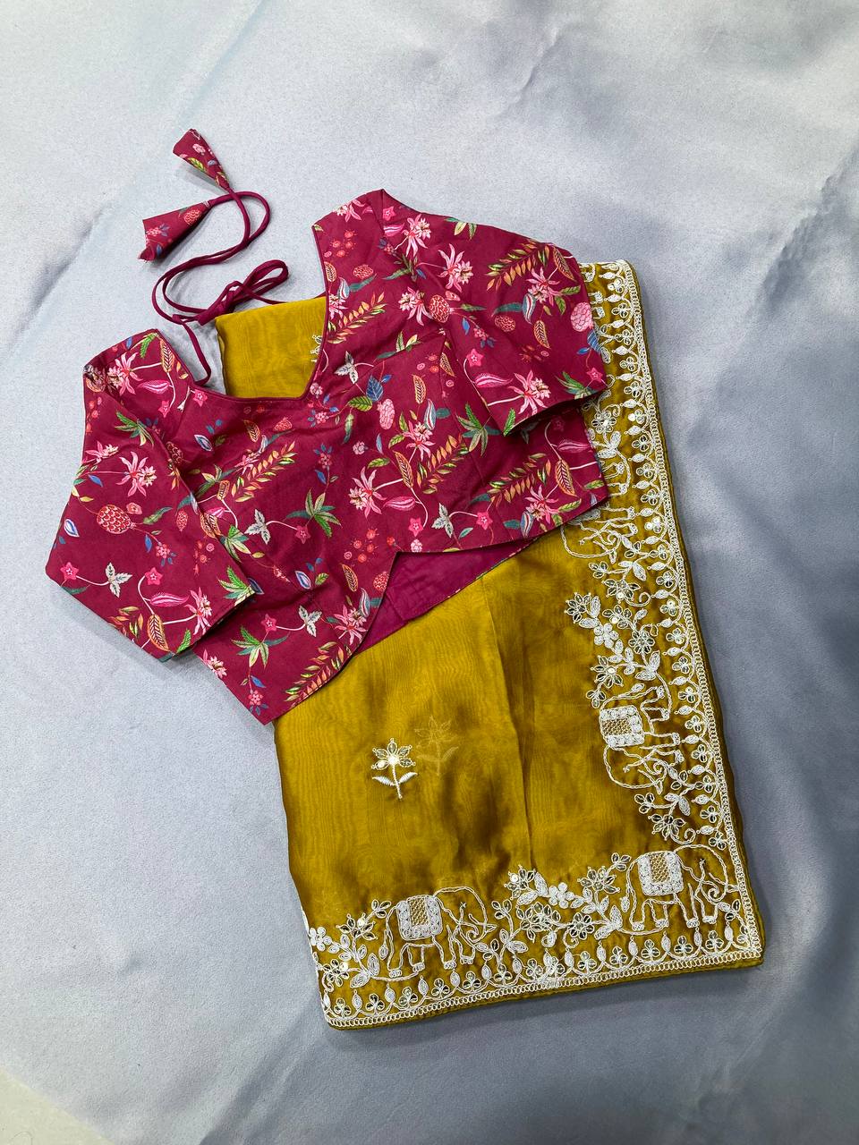 Wedding Wear Exclusive Ethnic Motif Saree