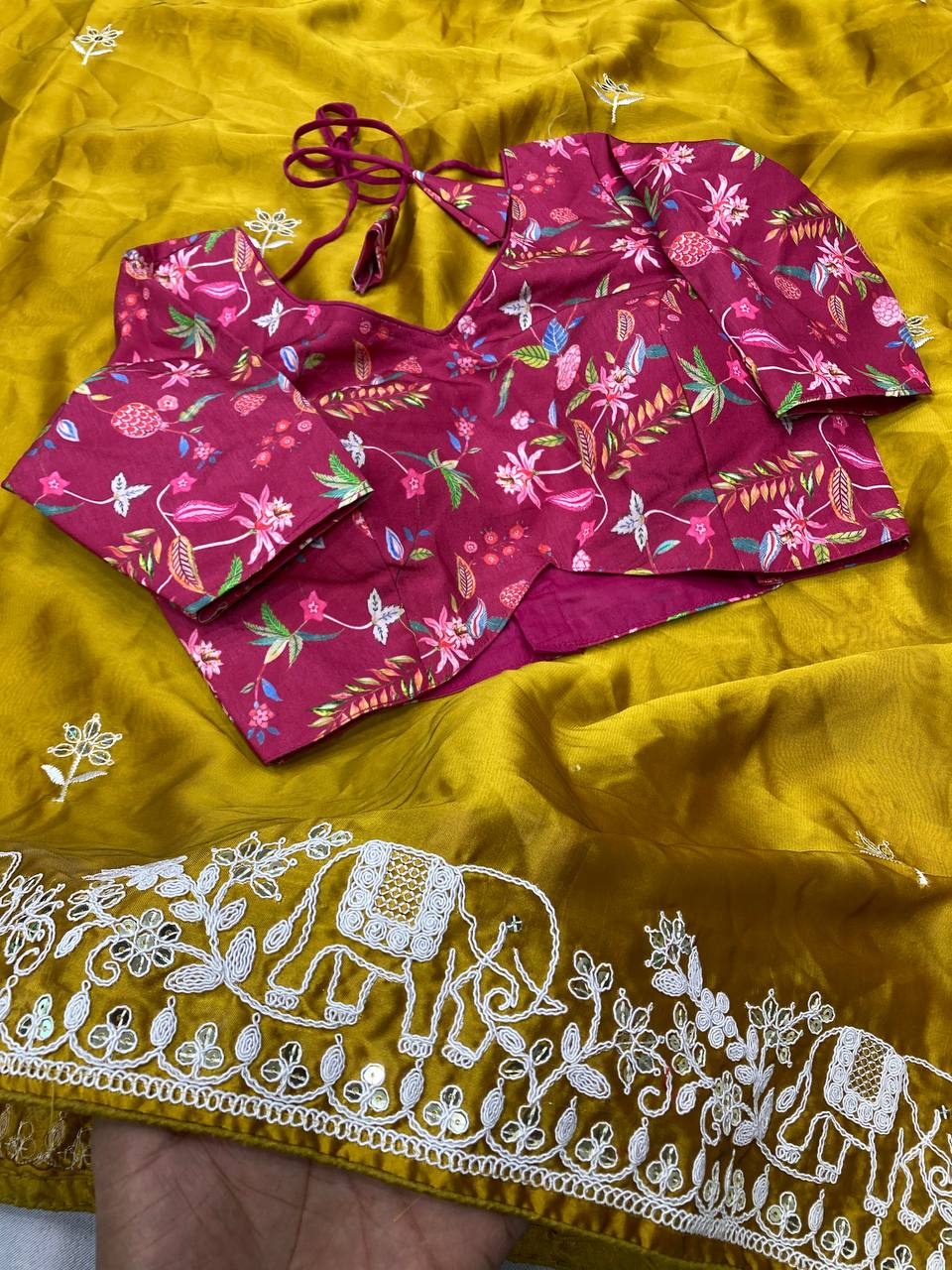 Wedding Wear Exclusive Ethnic Motif Saree