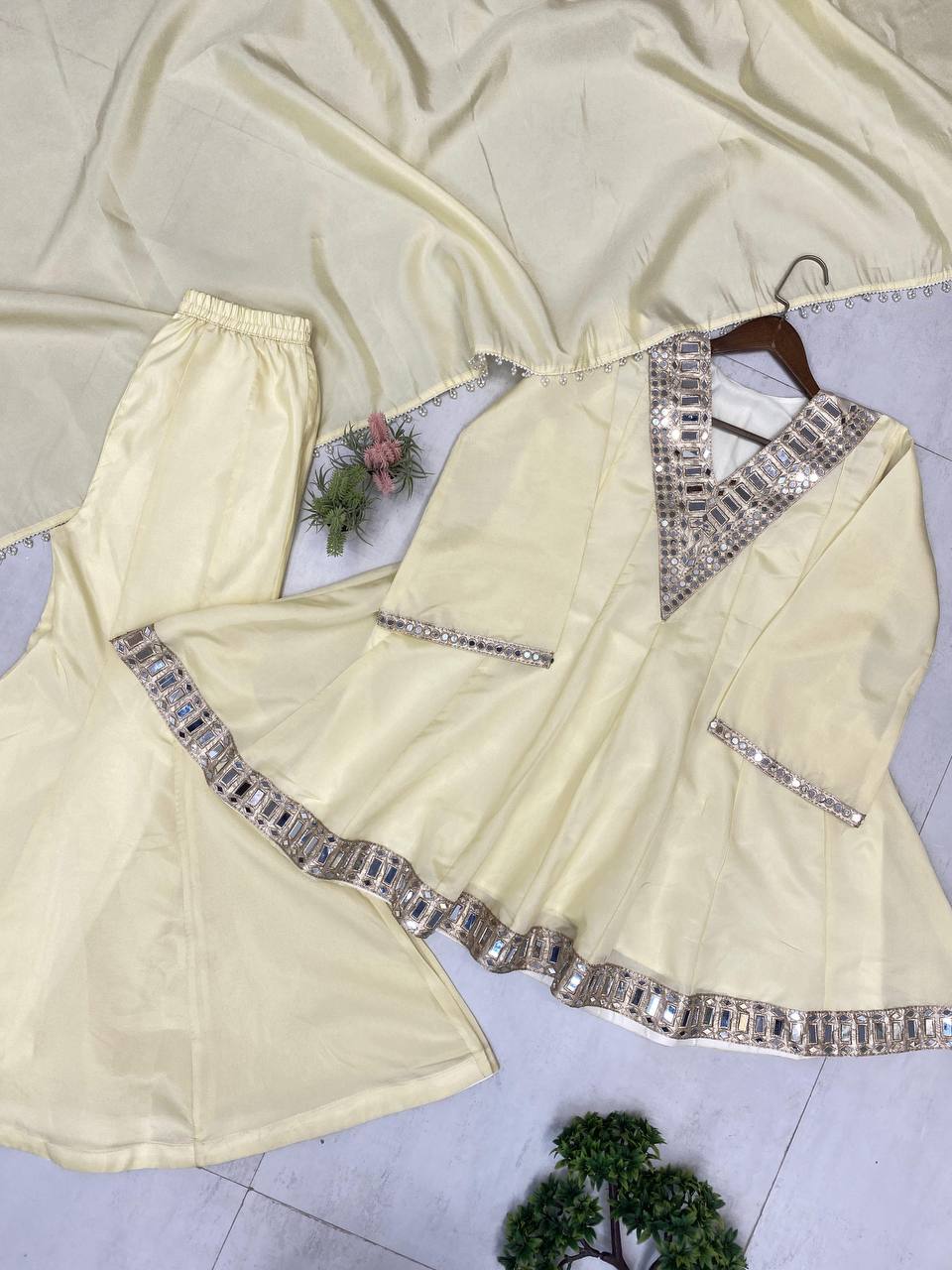 EXCLUSIVE 3 PIECE PLAZZO PAIR WITH REAL MIRROR AND EMBROIDERY WORK
