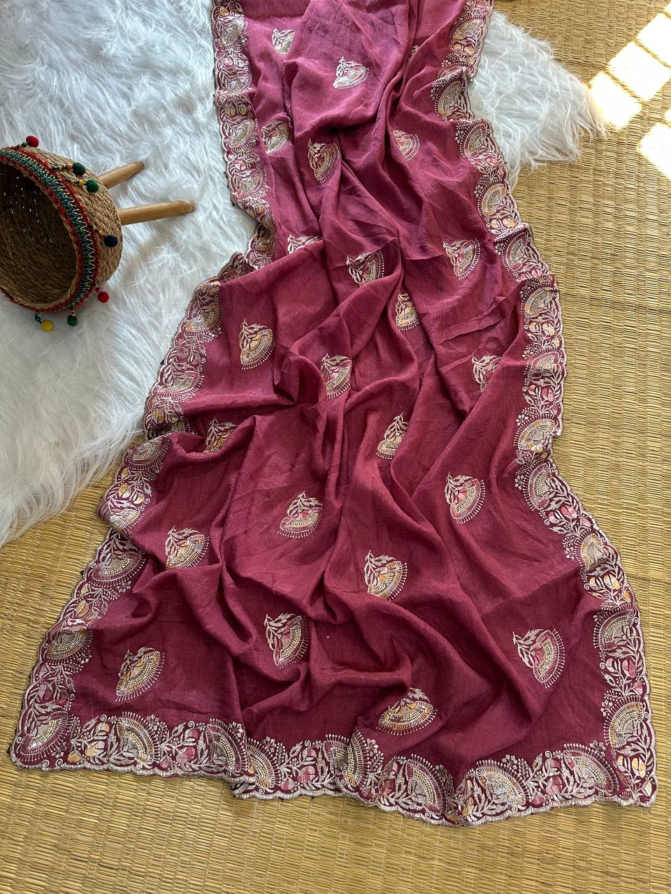 Superb Soft Refined Crunchy crush georgett base fabric Saree