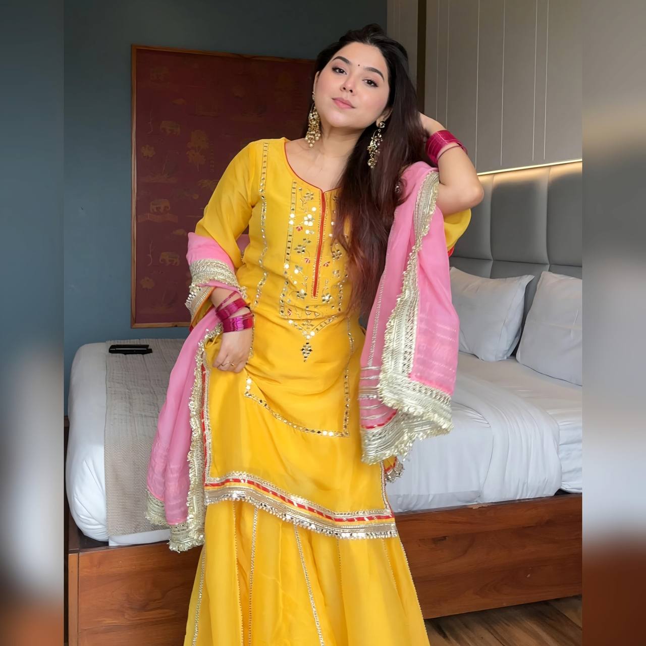 ENSEMBLE DE COSTUME ANARKALI PREMIUM PRÊT À ÊTRE FABRIQUÉ