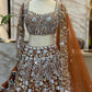 Einführung eines 4 Meter ausgestellten Lehenga mit Paillettenstickerei und Cut-Work