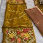 Sehen Sie umwerfend aus in diesem wunderschönen cremefarbenen Lehenga-Set