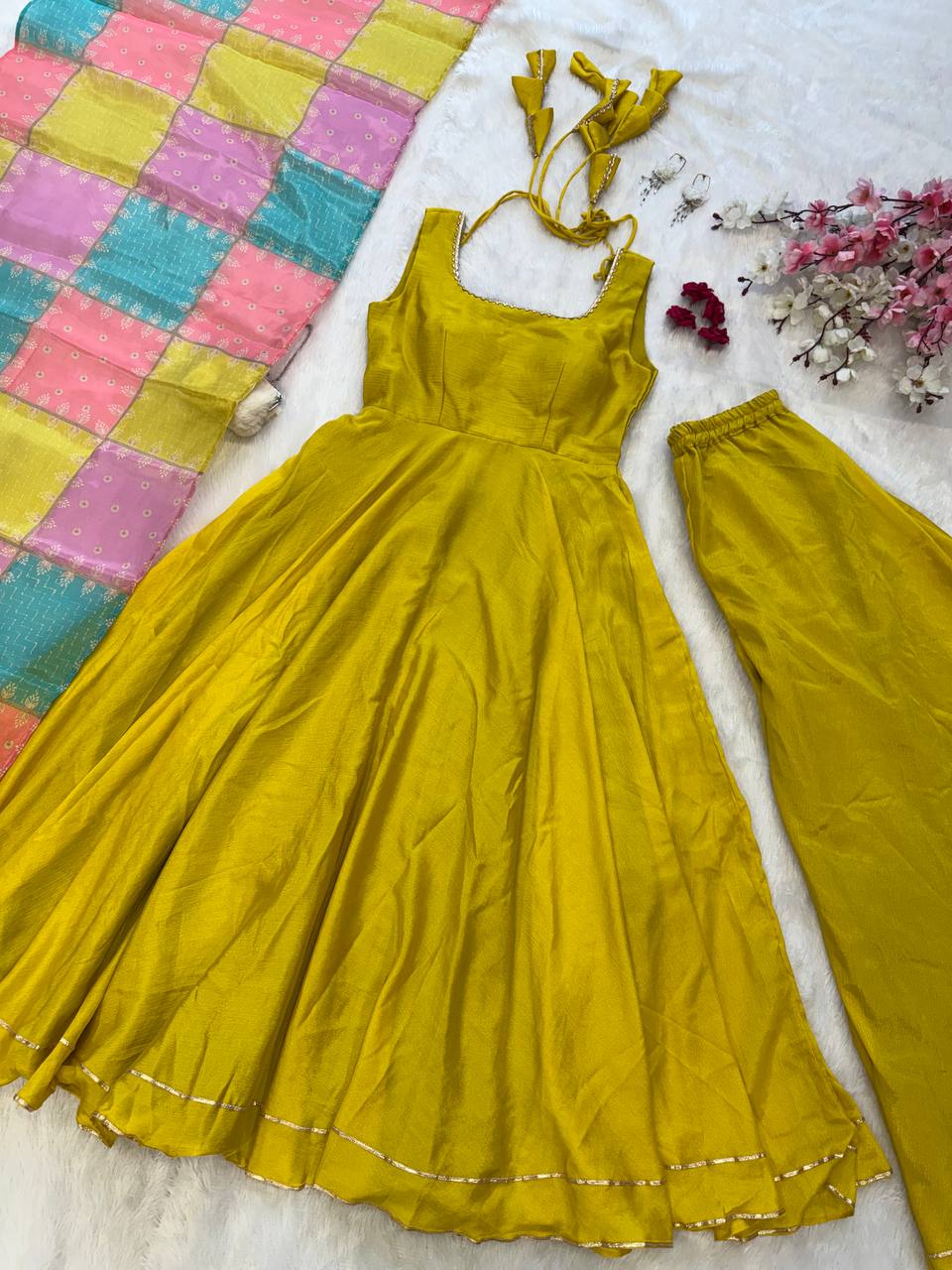 Presenting Exclusive anarkali shoot Design