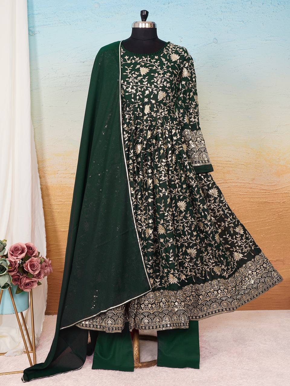 ENSEMBLE DE COSTUME ANARKALI PREMIUM PRÊT À ÊTRE FABRIQUÉ