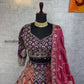 Sehen Sie umwerfend aus in diesem wunderschönen cremefarbenen Lehenga-Set