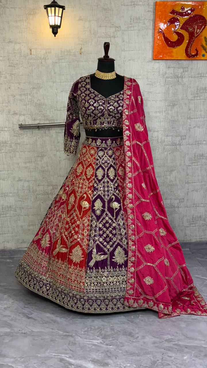 Sehen Sie umwerfend aus in diesem wunderschönen cremefarbenen Lehenga-Set