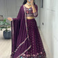 Célébrez le charme de la culture indienne avec ce magnifique ensemble lehenga
