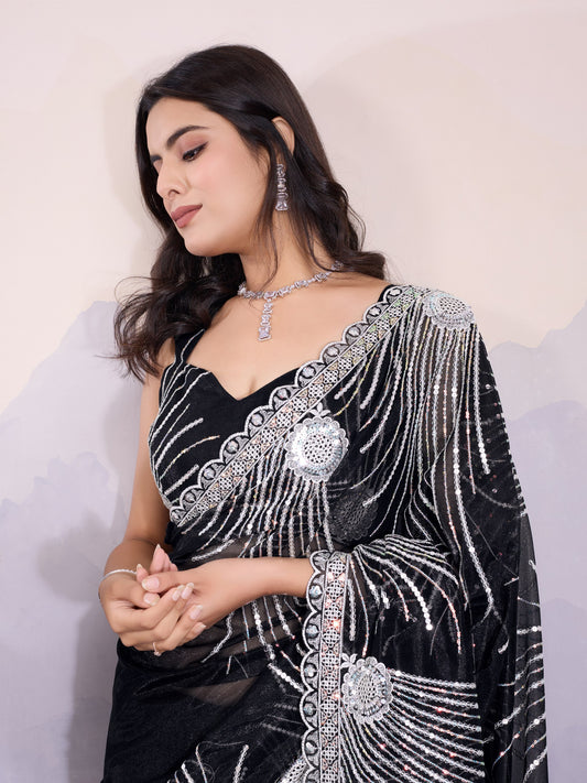 Présentez une nouvelle collection exclusive de saris floraux faits à la main