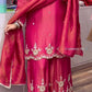Kleid aus Georgette-Imitat mit üppiger Paillettenstickerei