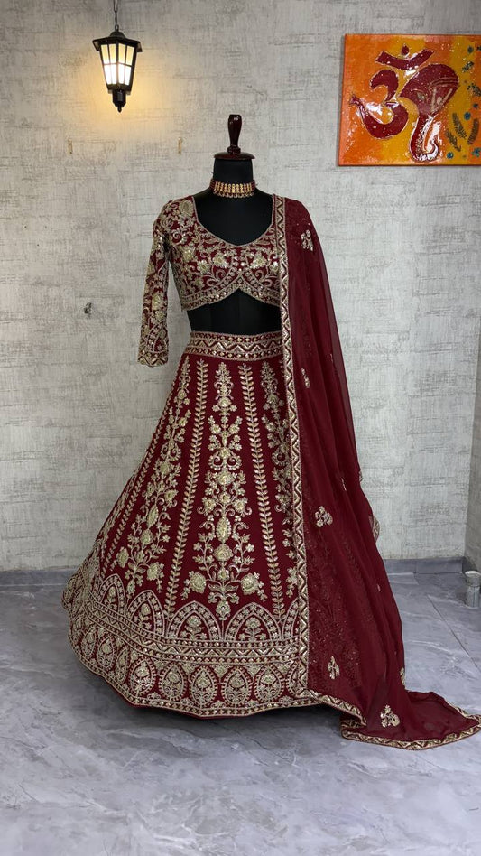 Sehen Sie umwerfend aus in diesem wunderschönen cremefarbenen Lehenga-Set
