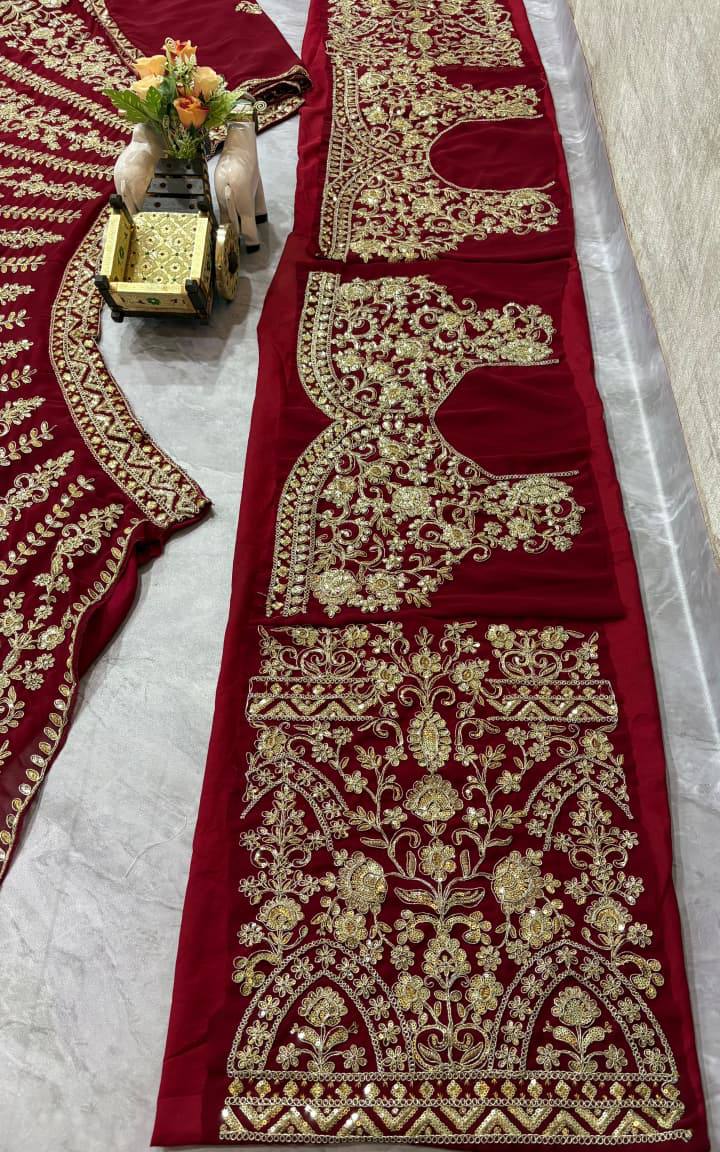Sehen Sie umwerfend aus in diesem wunderschönen cremefarbenen Lehenga-Set