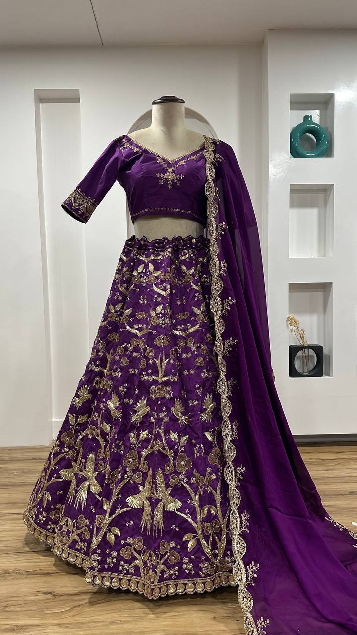 Célébrez le charme de la culture indienne avec ce magnifique ensemble lehenga