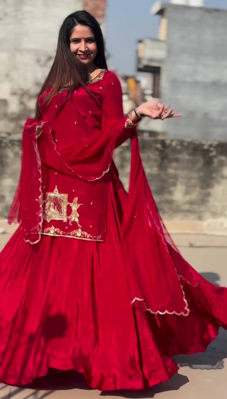 ENSEMBLE DE COSTUME ANARKALI PREMIUM PRÊT À ÊTRE FABRIQUÉ