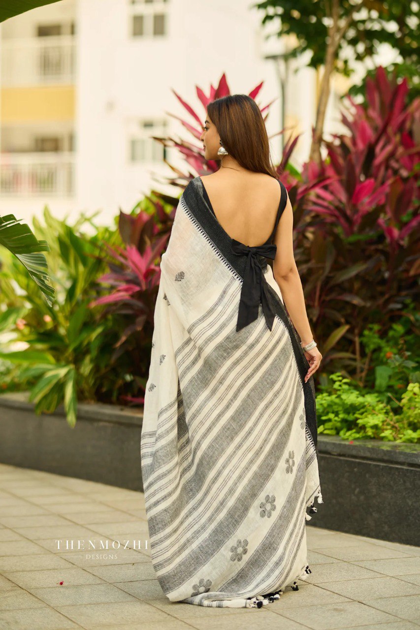 BEAUTIFUL RICH PALLU & JACQUARD WORK ON ALL OVER THE SAREE