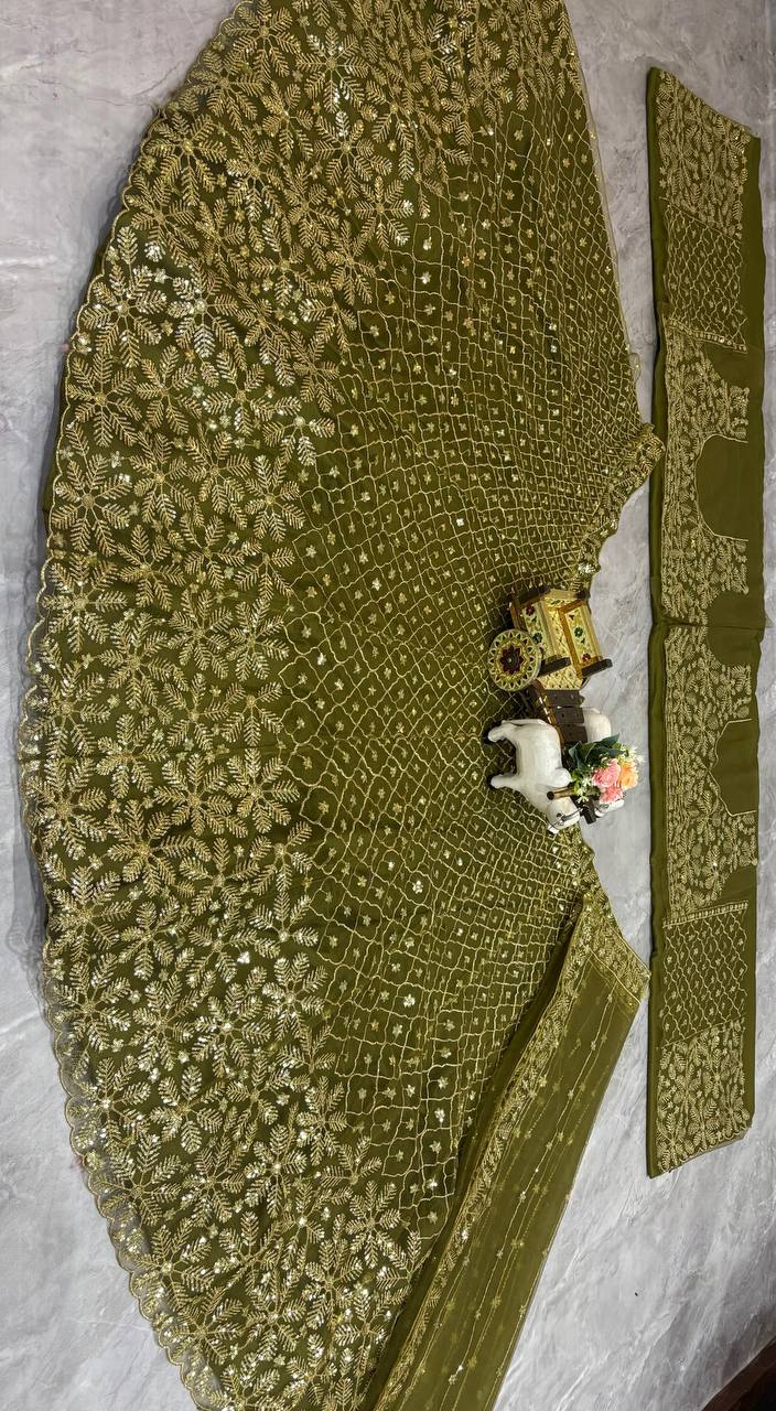 Sehen Sie umwerfend aus in diesem wunderschönen cremefarbenen Lehenga-Set