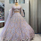 Sehen Sie umwerfend aus in diesem wunderschönen cremefarbenen Lehenga-Set
