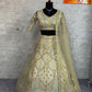 Sehen Sie umwerfend aus in diesem wunderschönen cremefarbenen Lehenga-Set