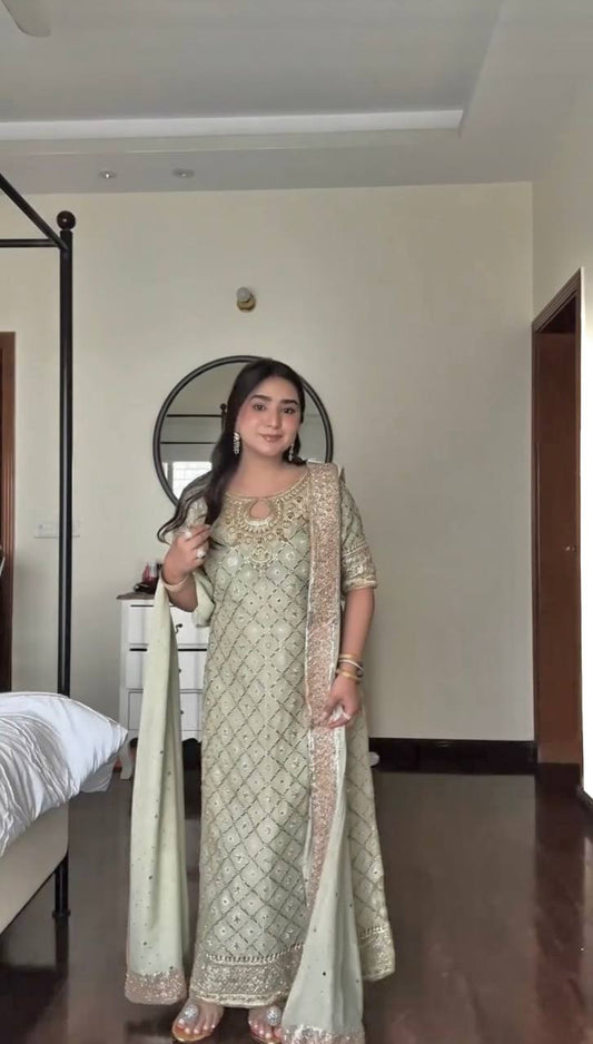 PRESERNTING NEW READY TO WEAR DESIGN HEAVY EMBROIDERY SUIT