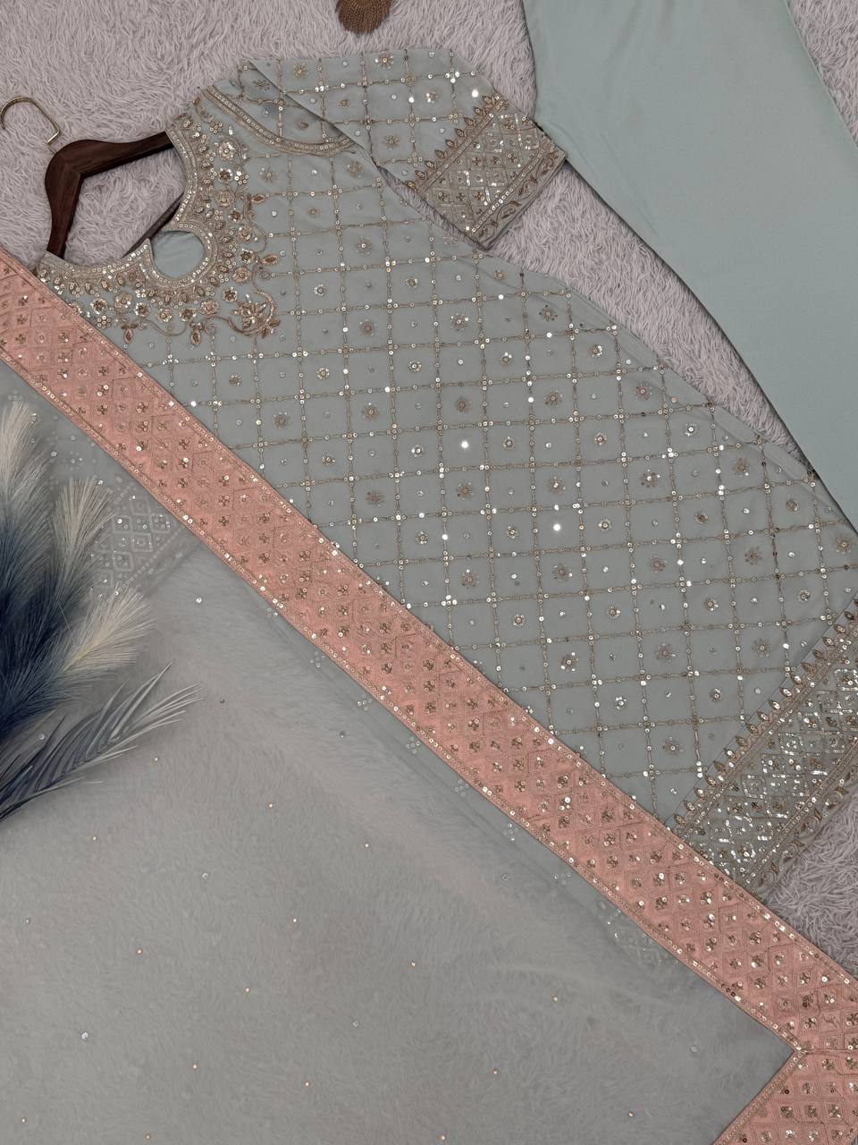 PRESERNTING NEW READY TO WEAR DESIGN HEAVY EMBROIDERY SUIT