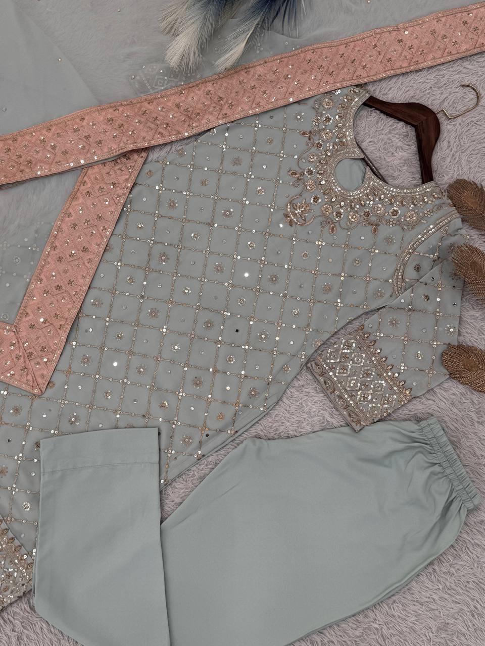 PRESERNTING NEW READY TO WEAR DESIGN HEAVY EMBROIDERY SUIT