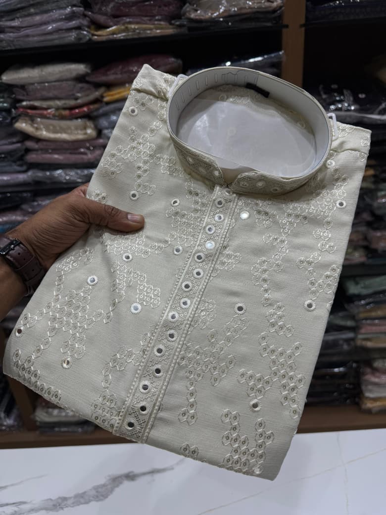 Presenting Men's Kurta Pyjama