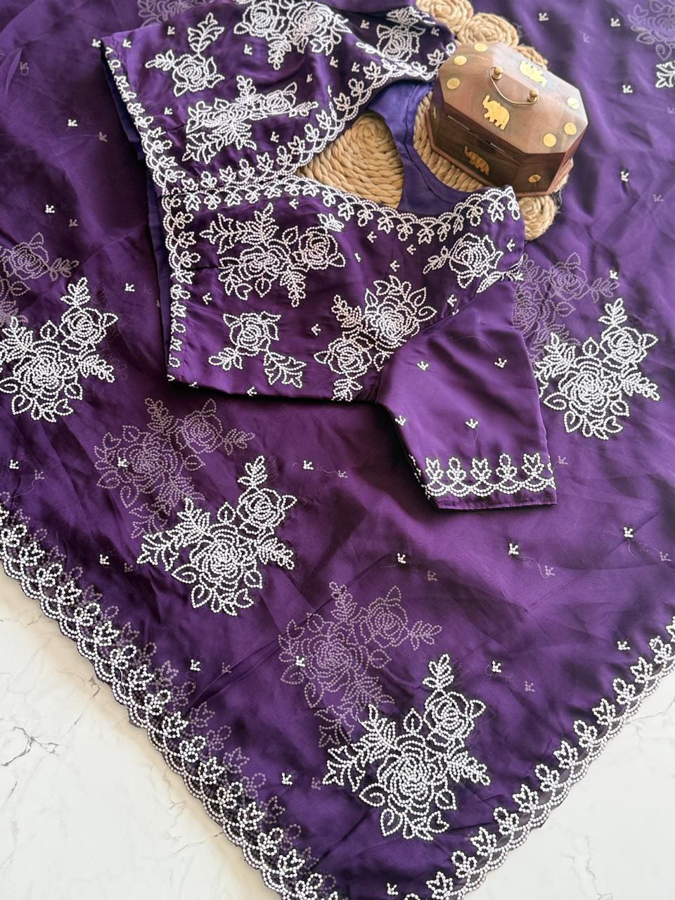 NEW LAUNCHING BOLLYWOOD HIT DESIGN SAREE