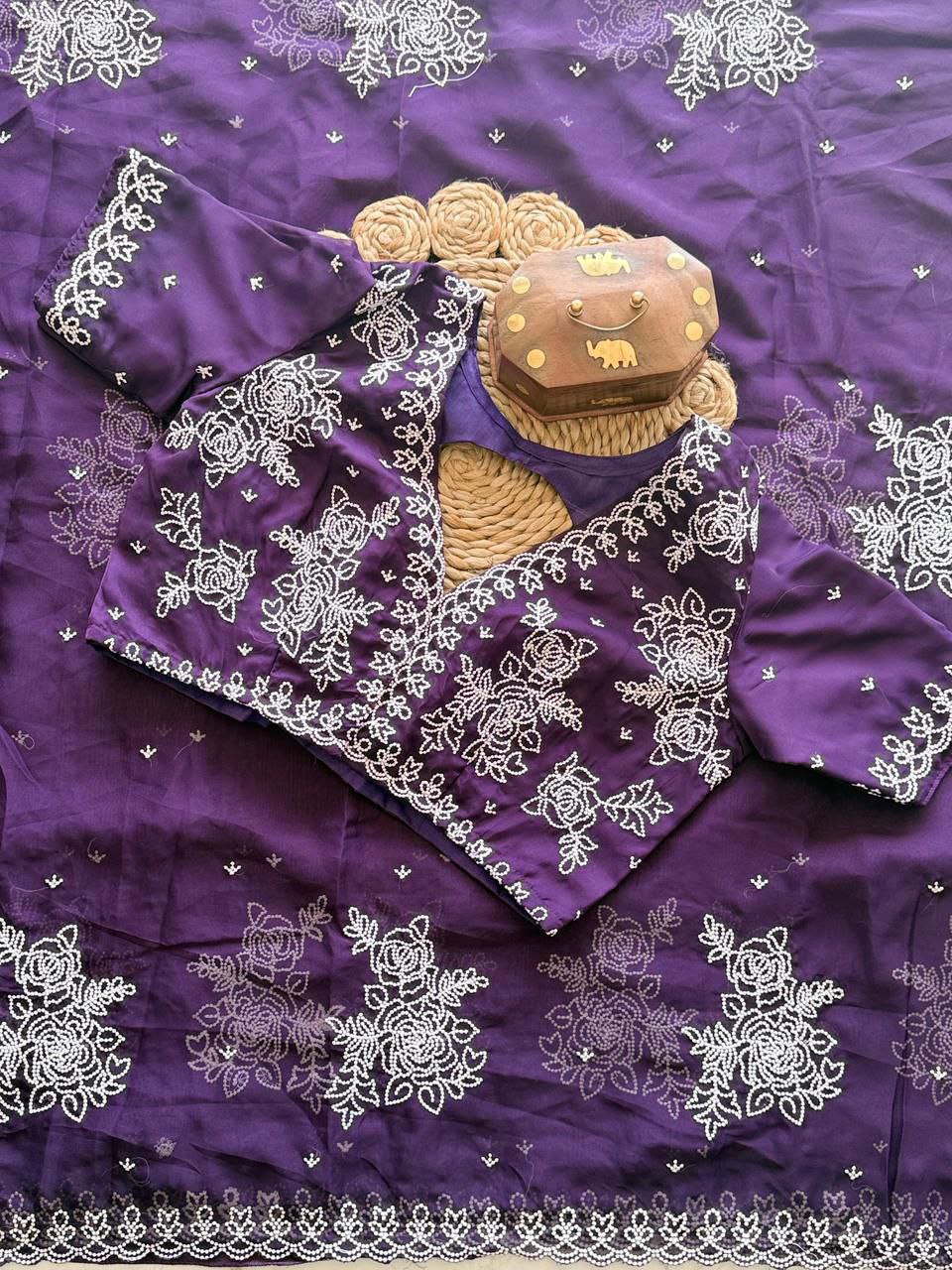 NEW LAUNCHING BOLLYWOOD HIT DESIGN SAREE